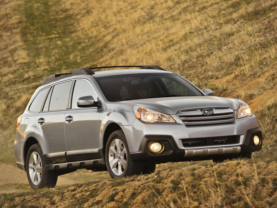  Subaru Outback 2.5i 2012 года  (US) (фото 10 из 20)